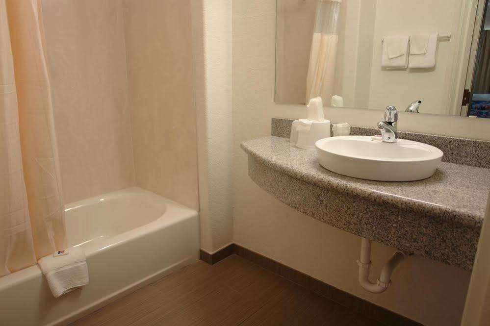 Wine Country Inn Fredericksburg Esterno foto